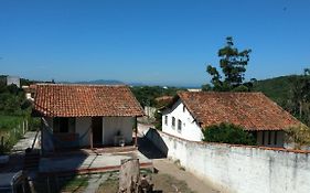 Casa Bosque do Peró